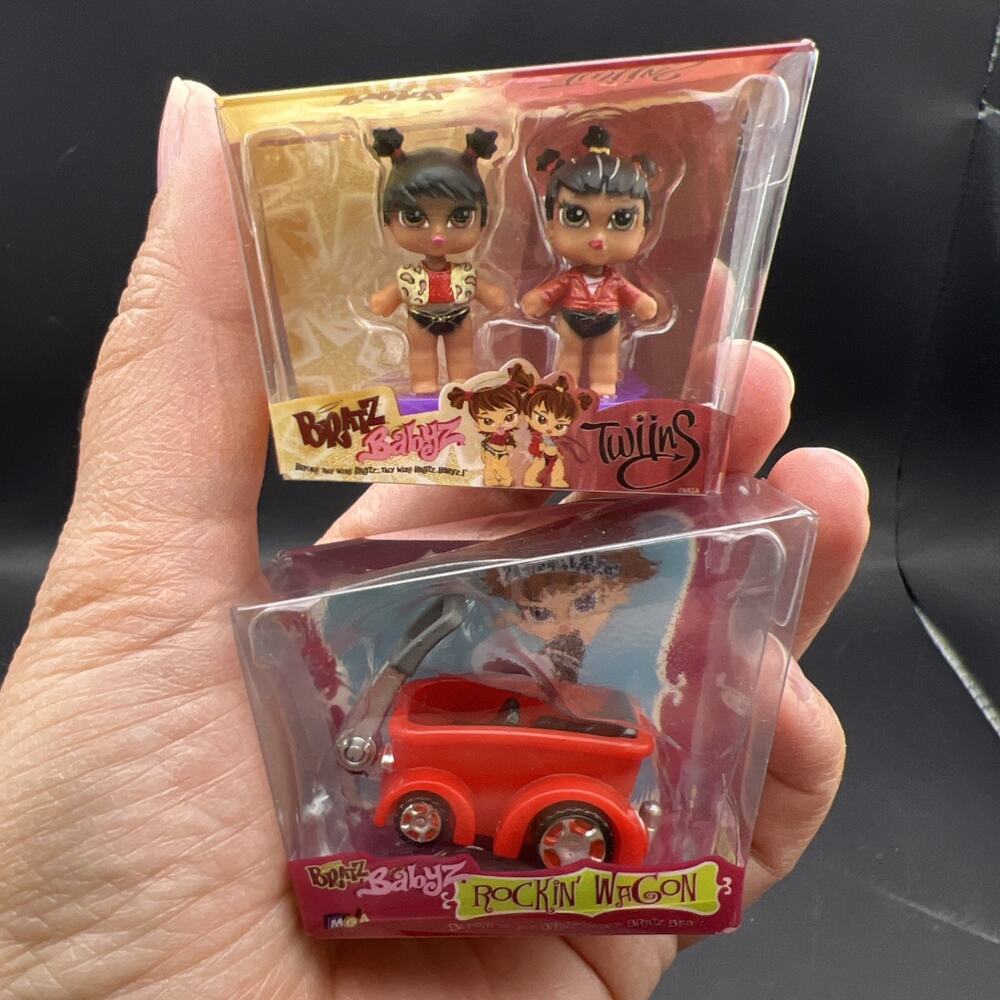Mini Bratz Mini Dolls Babyz Twins & Rocking Wagon